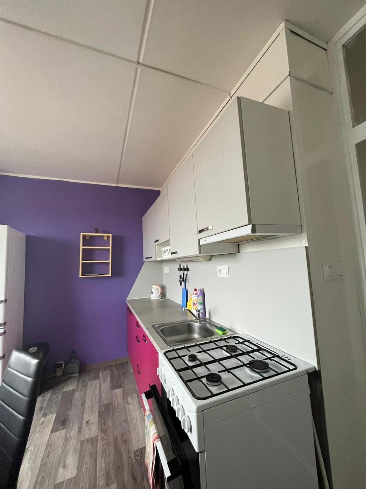 Apartmens Kv Karlovy Vary Bagian luar foto